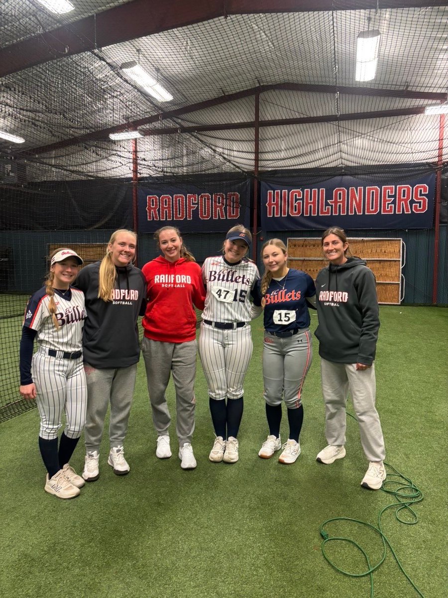 Huge thank you to <a href="/RadfordSoftball/">Radford Softball</a> for an amazing camp today! Snow on the ground didn’t  stop the fun❄️ Learned so much and loved the atmosphere. 

Thank you 
Coach Fagan, <a href="/CameronKFagan/">Cameron Fagan</a>, &amp; <a href="/addy_greene6/">Addy Greene</a> !   

<a href="/ECBulletsEllis/">EC Bullets Gold Ellis</a>