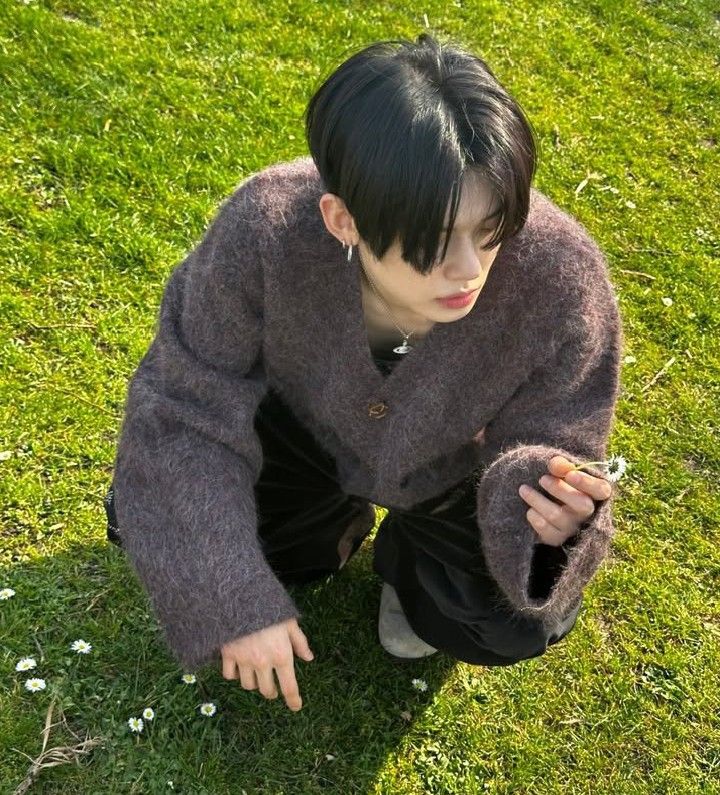 lucas; 🍗 tweet media