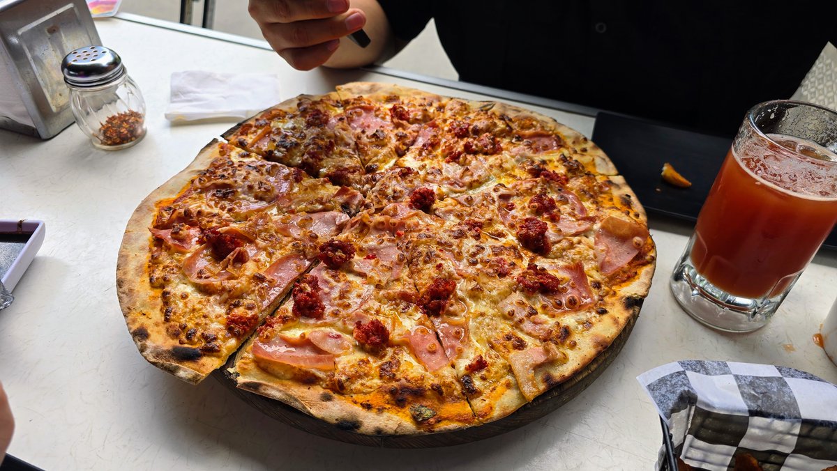 m0lokita's tweet photo. Recuperando esas calorias ππ
.
.
#chromeindustries #chromestyle #DJI #OsmoAction5 #OsmoAction6 https://t.co/eJhv3yjejW