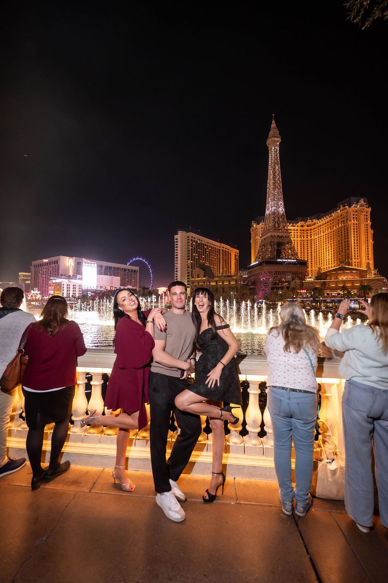 PhotogsLasVegas's tweet photo. “Cherishing these moments, because every day is a moment to celebrate!" #BirthdayPhotos #OnLocationPhotos

Book with us today! https://t.co/ObjWXnB7eU https://t.co/1Q7Z4p91l4