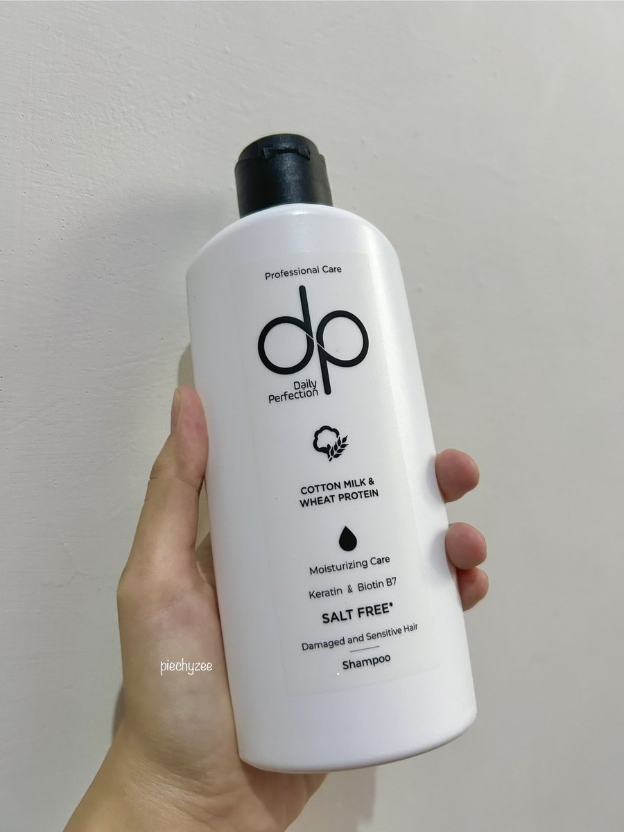 piechyzee's tweet image. shampo yang aman buat rambut sensitif &amp;amp; habis keratin treatment?!

this is for u DP daily perfection shampo SALT FREE yang bikin rambut tetap halus dan ga gampang frizzy🤝🏼