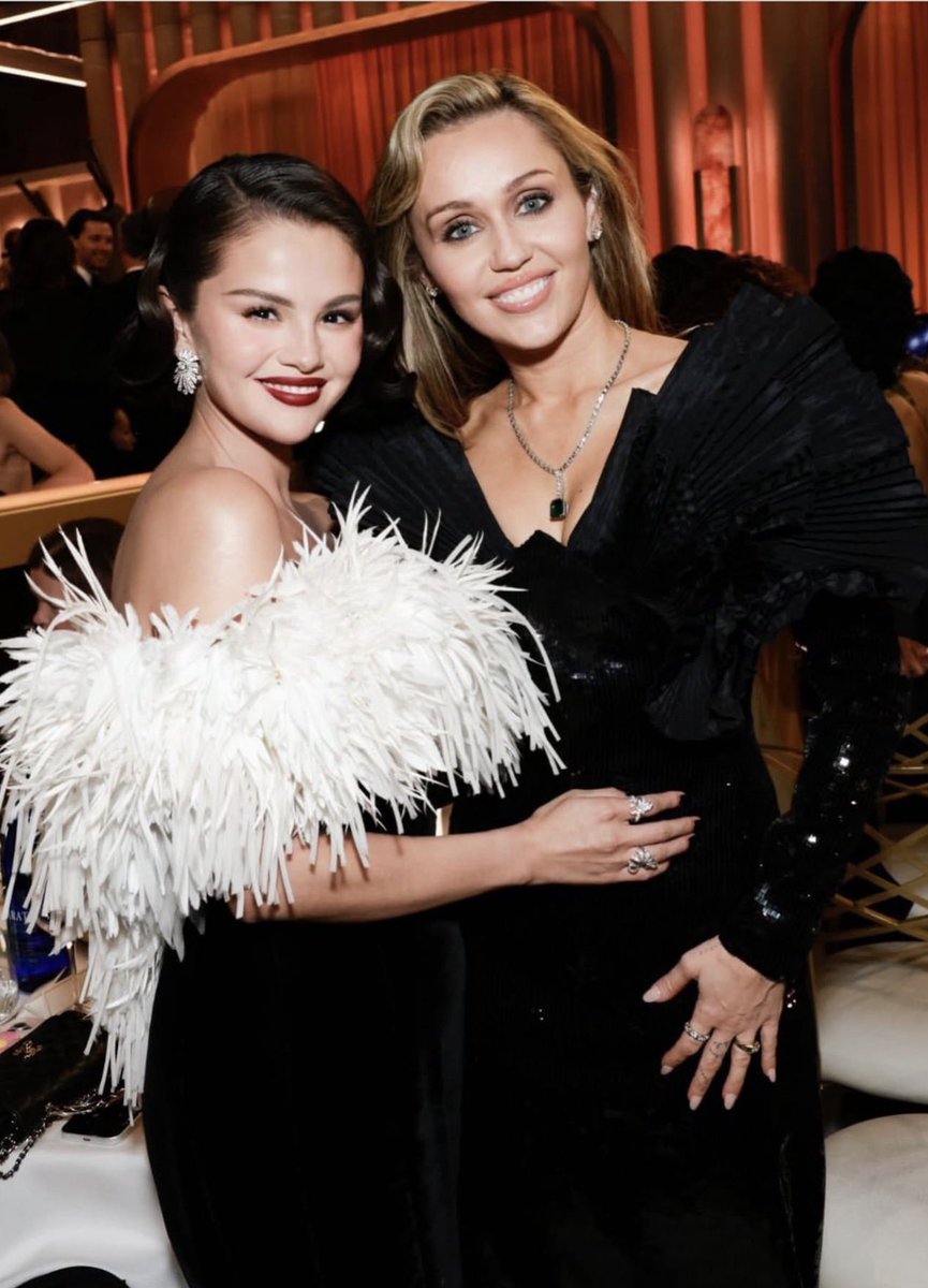 Jeremy The Gay in the Bubble 🫧 tweet media