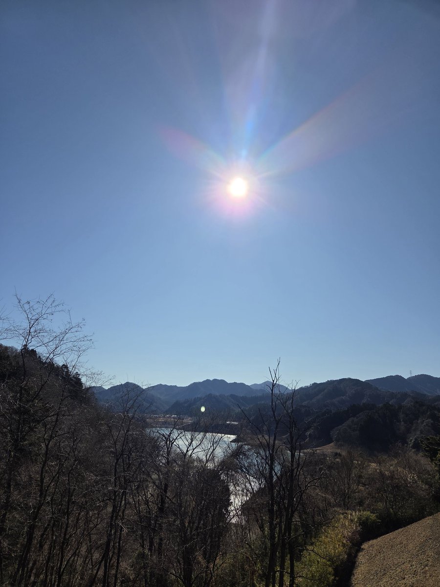 takayanlotus's tweet photo. ええ天気 https://t.co/FWEkAby0t1