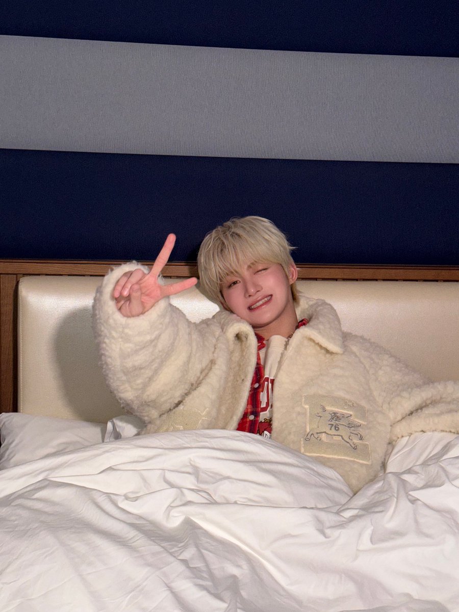 lovingy0uu__'s tweet image. Jihoon, papa pasti bangga banget sama kamu....makasih ya jihoon udh sayang sama papa kamu, papa kamu selamanya bakal dukung dari jauh🥹❤️‍🩹🫂🫂🫂