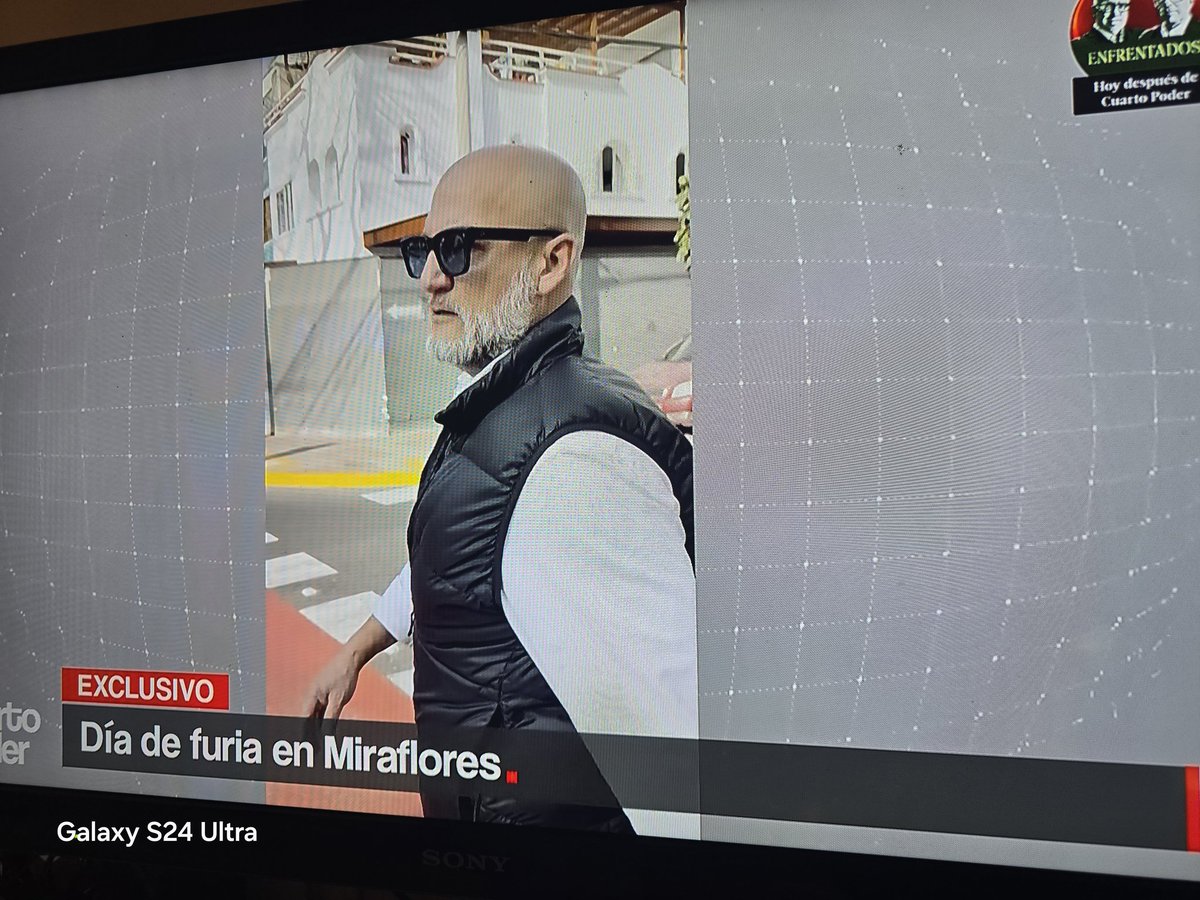 susanachavez_15's tweet image. Un miserable a carta cabal!. Recuerden su nombre Manuel Acuña Forno. Prepotente y abusivo que lejos de reconocer su falta de tránsito, busco agredir a su víctima. @FiscaliaPeru @MimpPeru esto no puede ser tolerado.