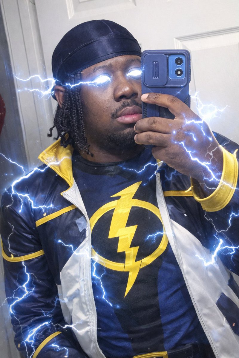 ThinkOfTevin's tweet photo. Can I have an audition? @jamesgunn @michaelb4jordan @DCOfficial  Me as Static Shock

#Staticshock #dccomics #cosplay @ai #conceptart #blackhero https://t.co/TwmD4rK9zg