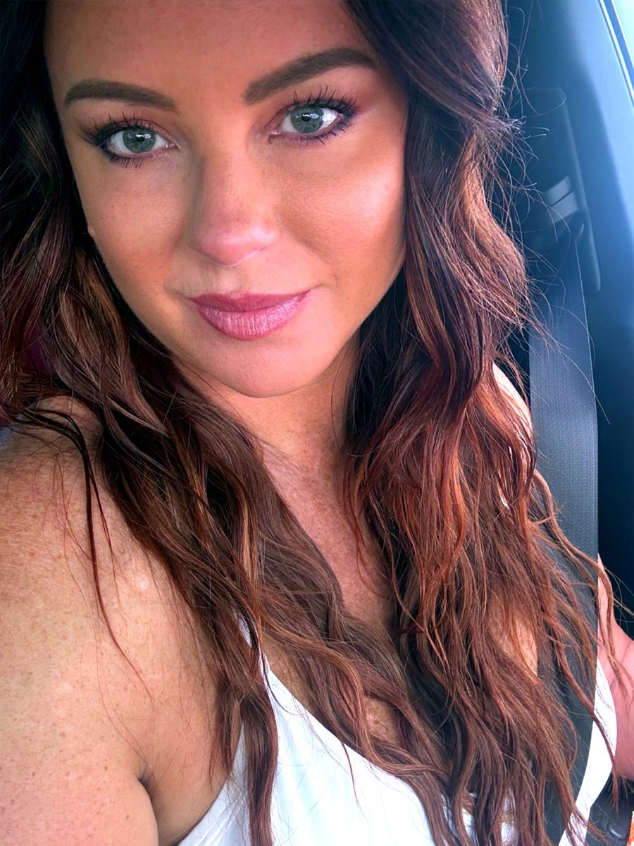 MMermaid_Britt's tweet photo. You can meet someone tomorrow who holds better intentions for you than someone you have known your whole life. Time means nothing. Character is everything. https://t.co/gyp0Jiv63F