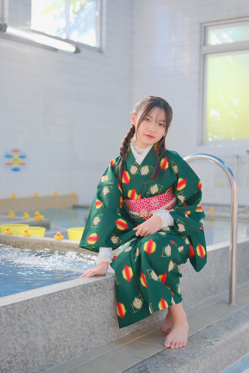 atomroom's tweet image. aoiさん(@aoi_aoi_model )
寿楽温泉 Part 1