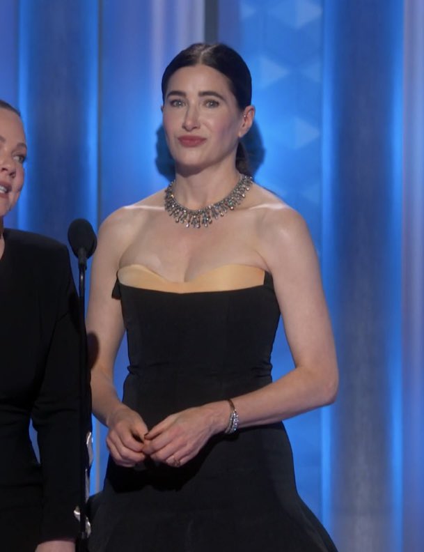 hahnhawes's tweet image. OH MY GOD