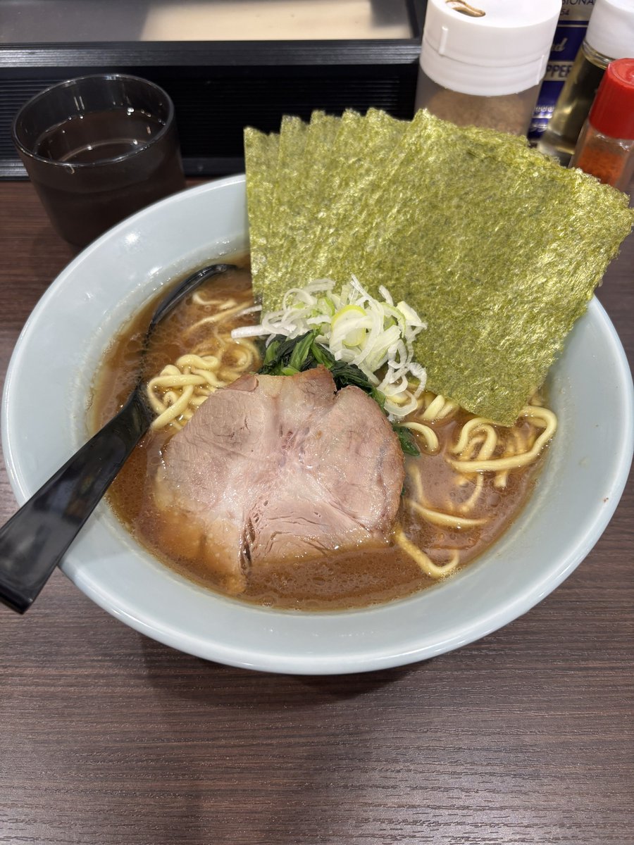 最近のXは
縦に画像貼るか、AIでコスプレイヤー

水着にするだけであんまりおもろないな...