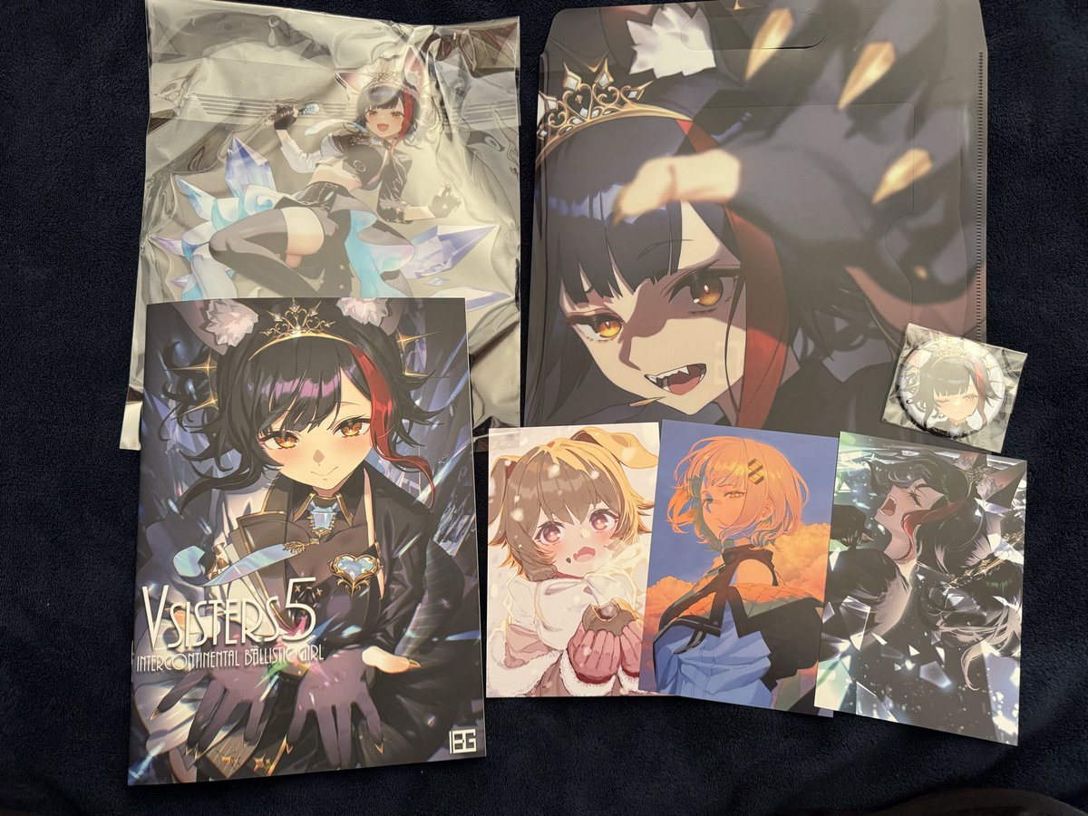 泉先生のC107新刊セットとミオしゃ1stライブ衣装アクスタ届きました