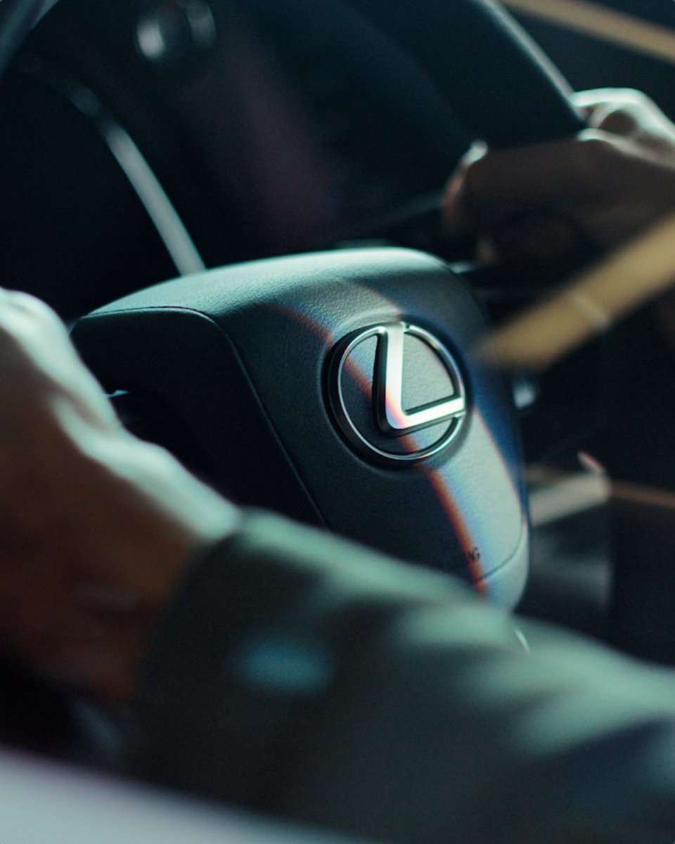 Lexus México tweet media