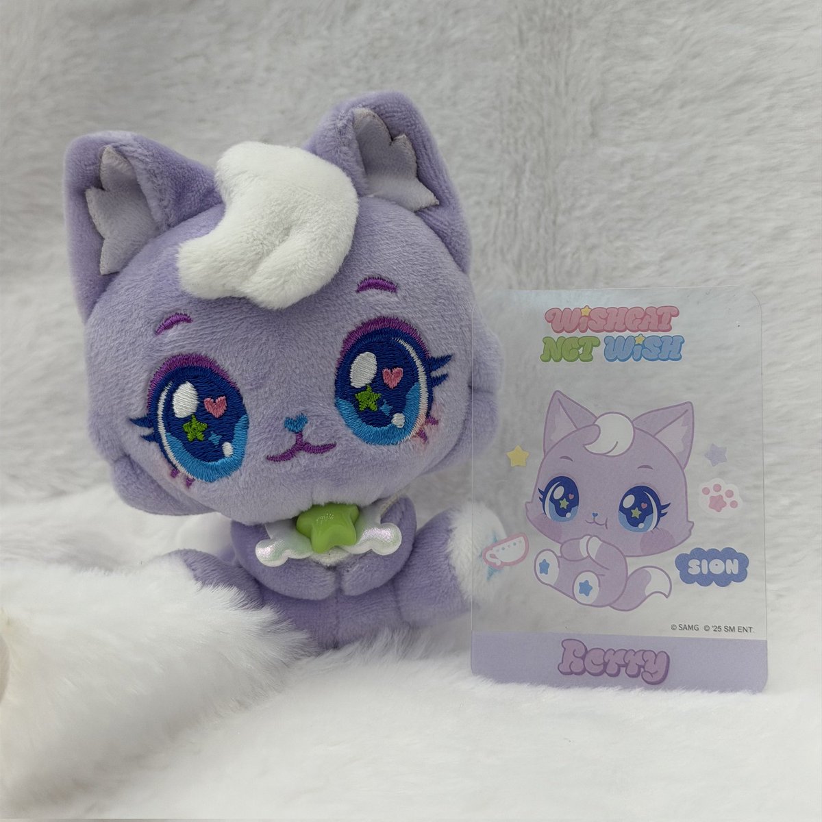 sionlovebot's tweet image. just realize berry (sion's cat plush keyring) also has hair like sioning &amp;gt;_&amp;lt;