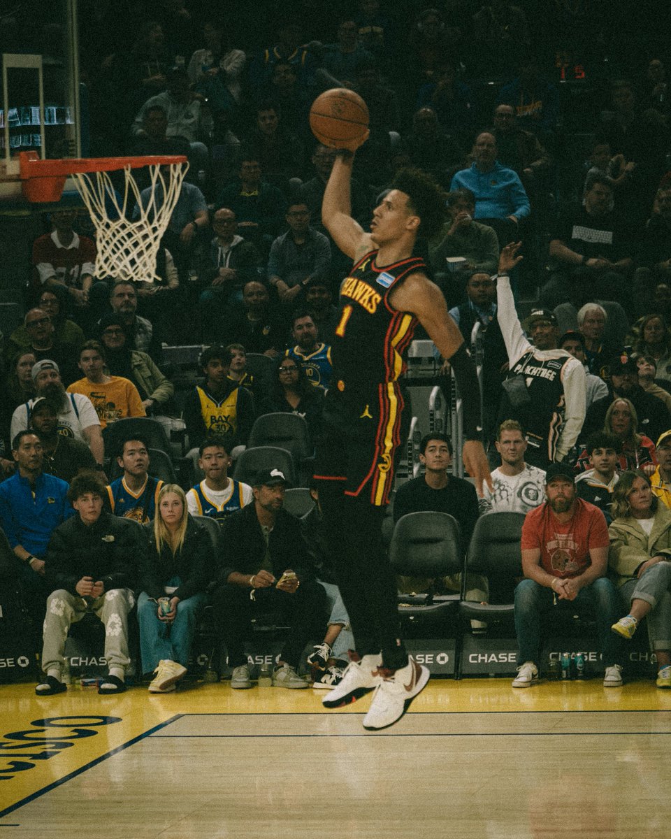 Atlanta HaWWWWWWWWWWWks tweet media