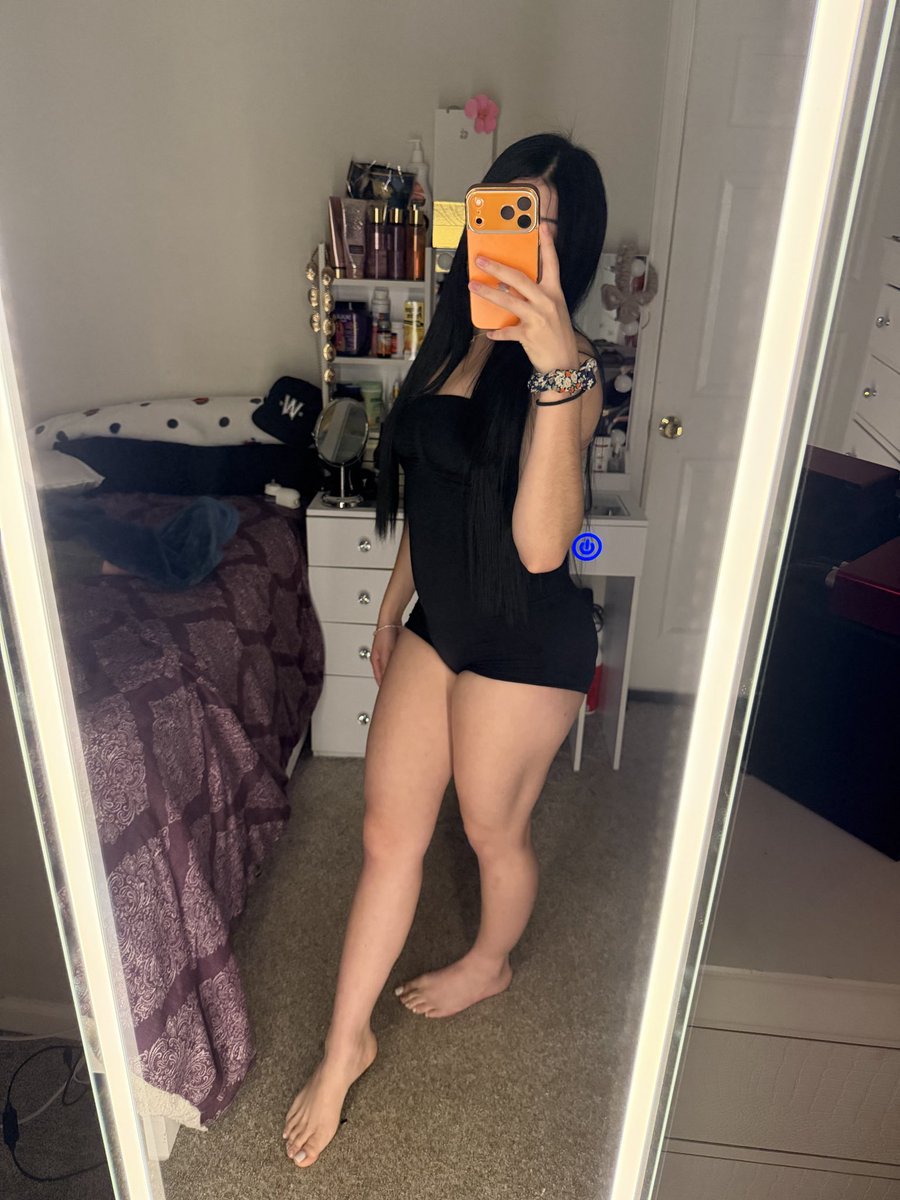 BeaRivas318643's tweet photo. https://t.co/AGXCZmXbXU 🥵🥵🔥🔥 https://t.co/1U8O8qV3sF