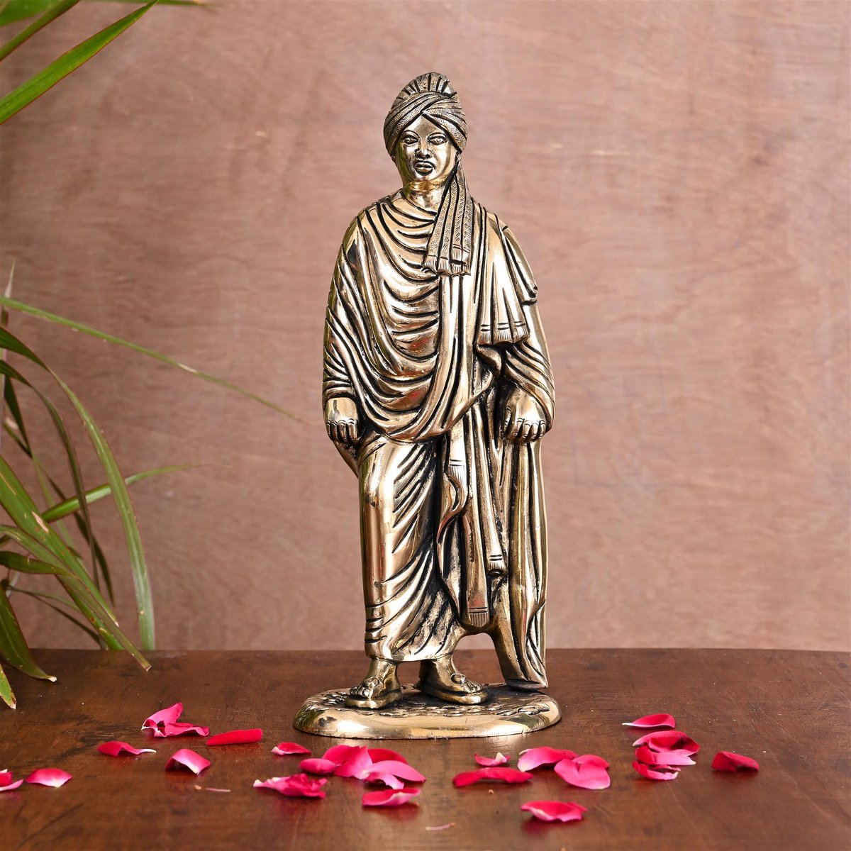 राष्ट्रीय युवा दिवस 🚩

भारत की आध्यात्मिक शक्ति को विश्वभर में प्रसारित करने वाले अदम्य चेतना के प्रतीक, अपने प्रखर विचारों से पूरे विश्व को विस्मित कर देने वाले तेजस्वी संन्यासी स्वामी विवेकानंद जी की जयंती पर उन्हें शत्-शत् नमन। 🙏🚩