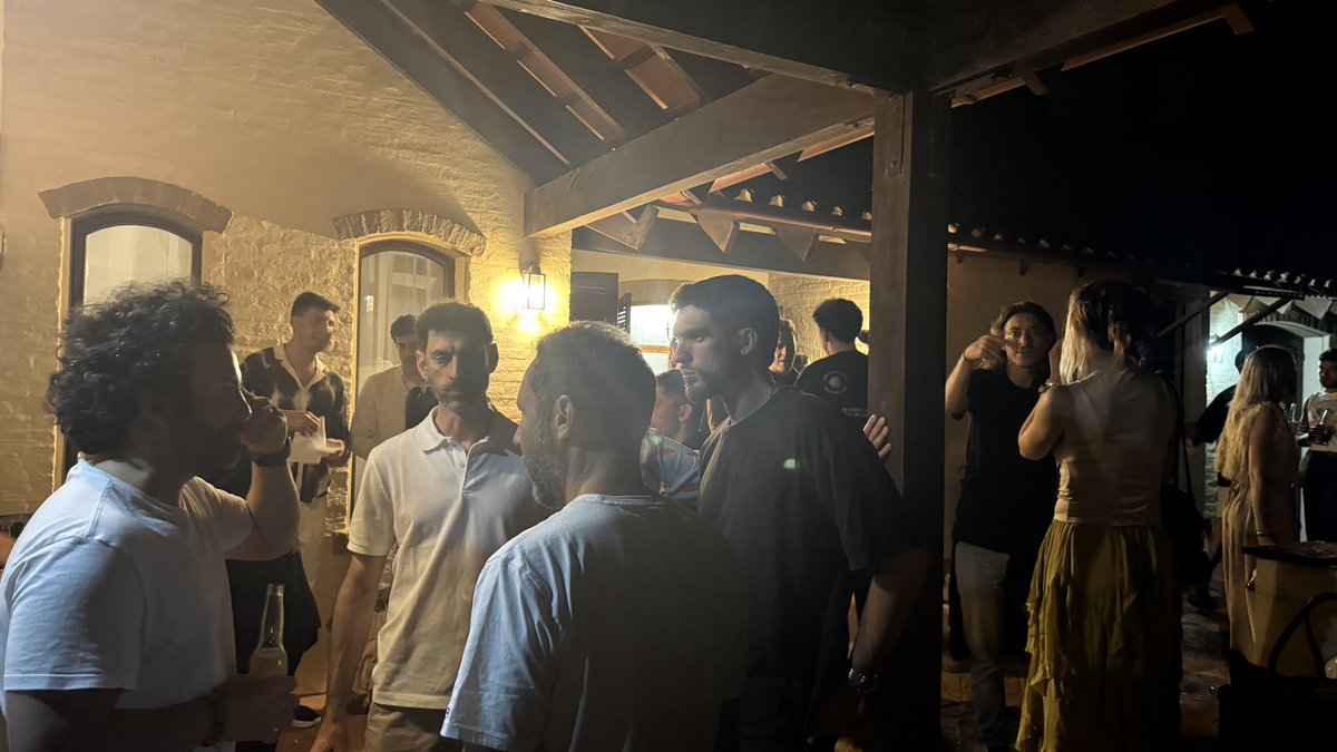 la primera peña paisana INTERNACIONAL 

<a href="/PuntaTech/">Punta Tech Meetup</a>