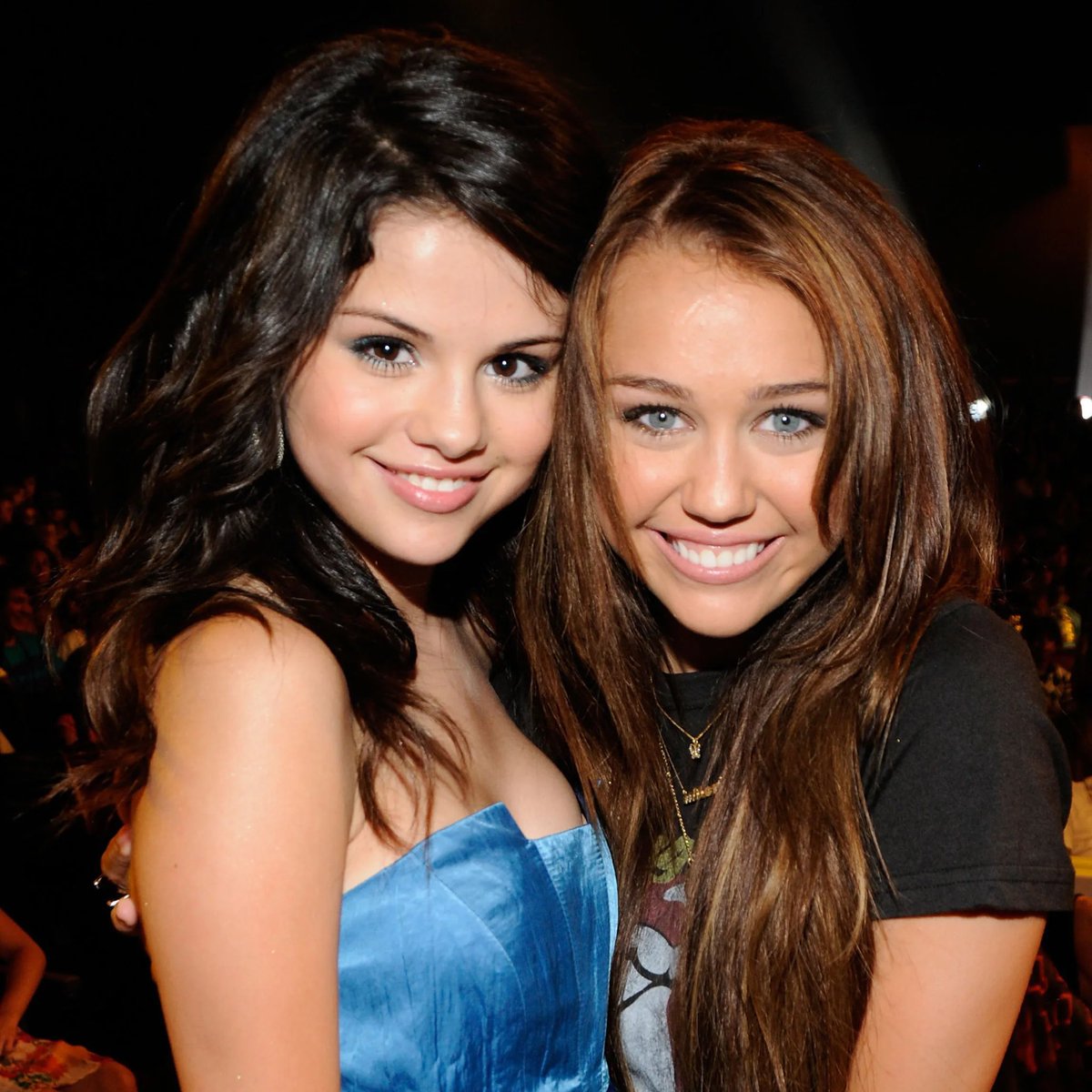 PopCrave's tweet image. Selena Gomez and Miley Cyrus through the years. #GoldenGlobes