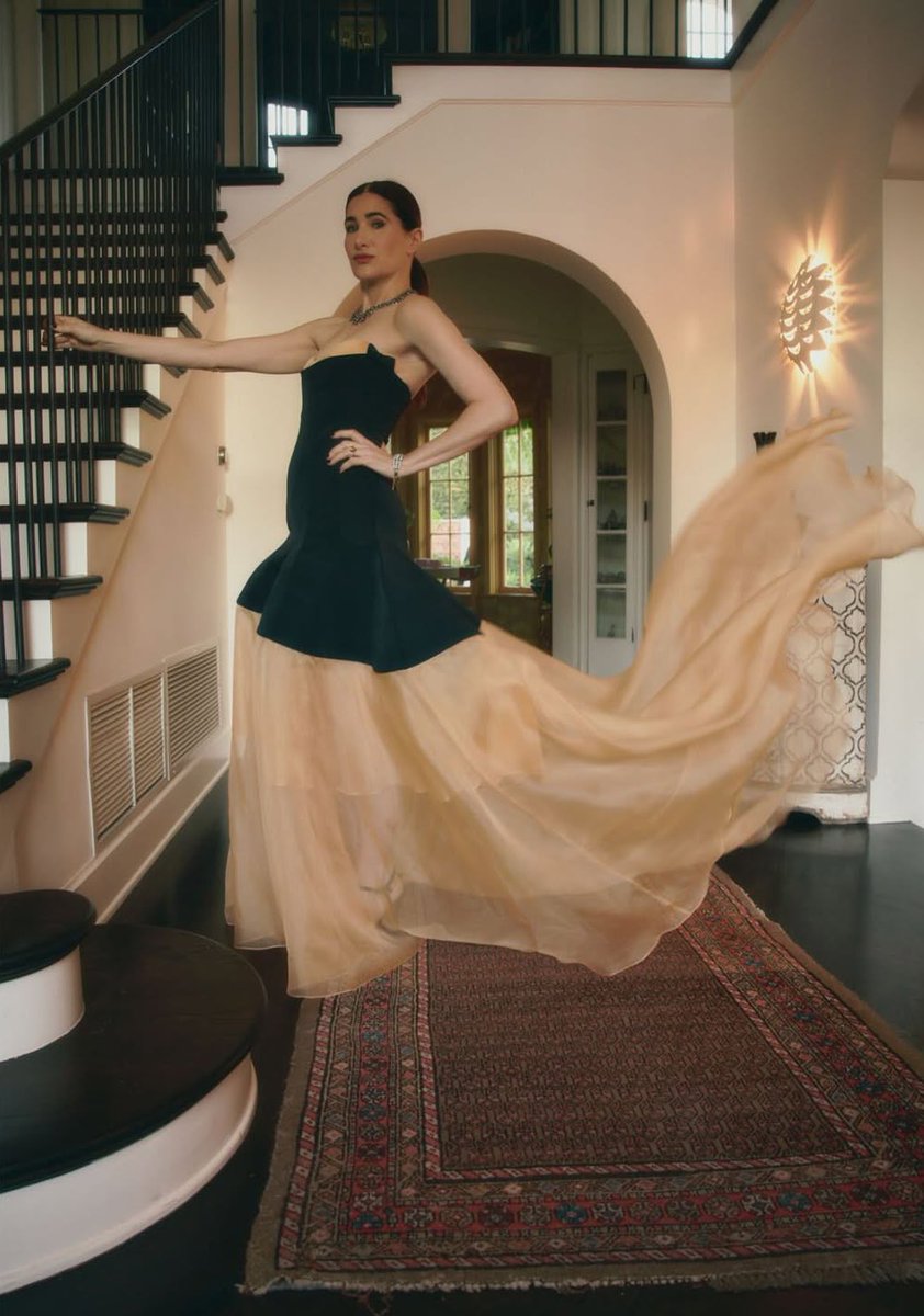 KathrynHahnFans's tweet image. she’s ethereal 

📸 msjordanjohnson