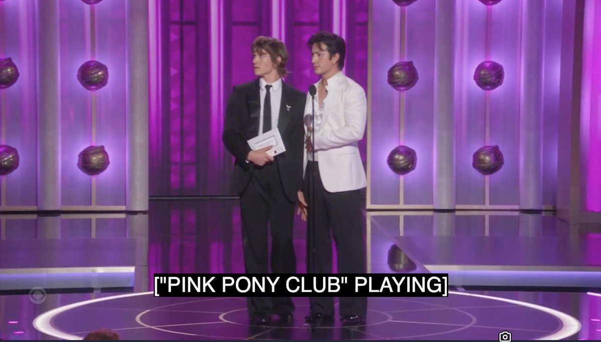 vulture's tweet image. the perfect photo doesn't ex–