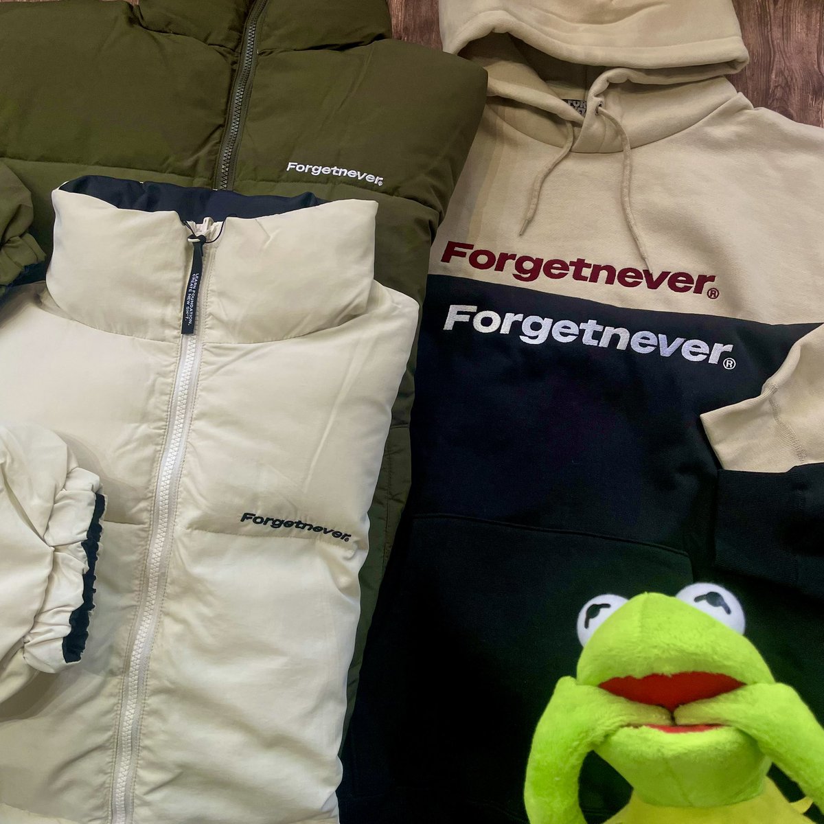 BITTERDARTS's tweet image. Now playing💿🎶
『Coughs, Coughs, Pass』
MIXED by GRINGOOSE

BITTER DARTS
青森県青森市新町2丁目7-33 北谷ビル2F
017-775-7069
bitterdarts.com/?pid=189340293

#mixcd #gringoose #coughscouchspass #prillmal #hiphop #breakbeats #soul #funk #bitterdarts #ビターダーツ #青森洋服屋