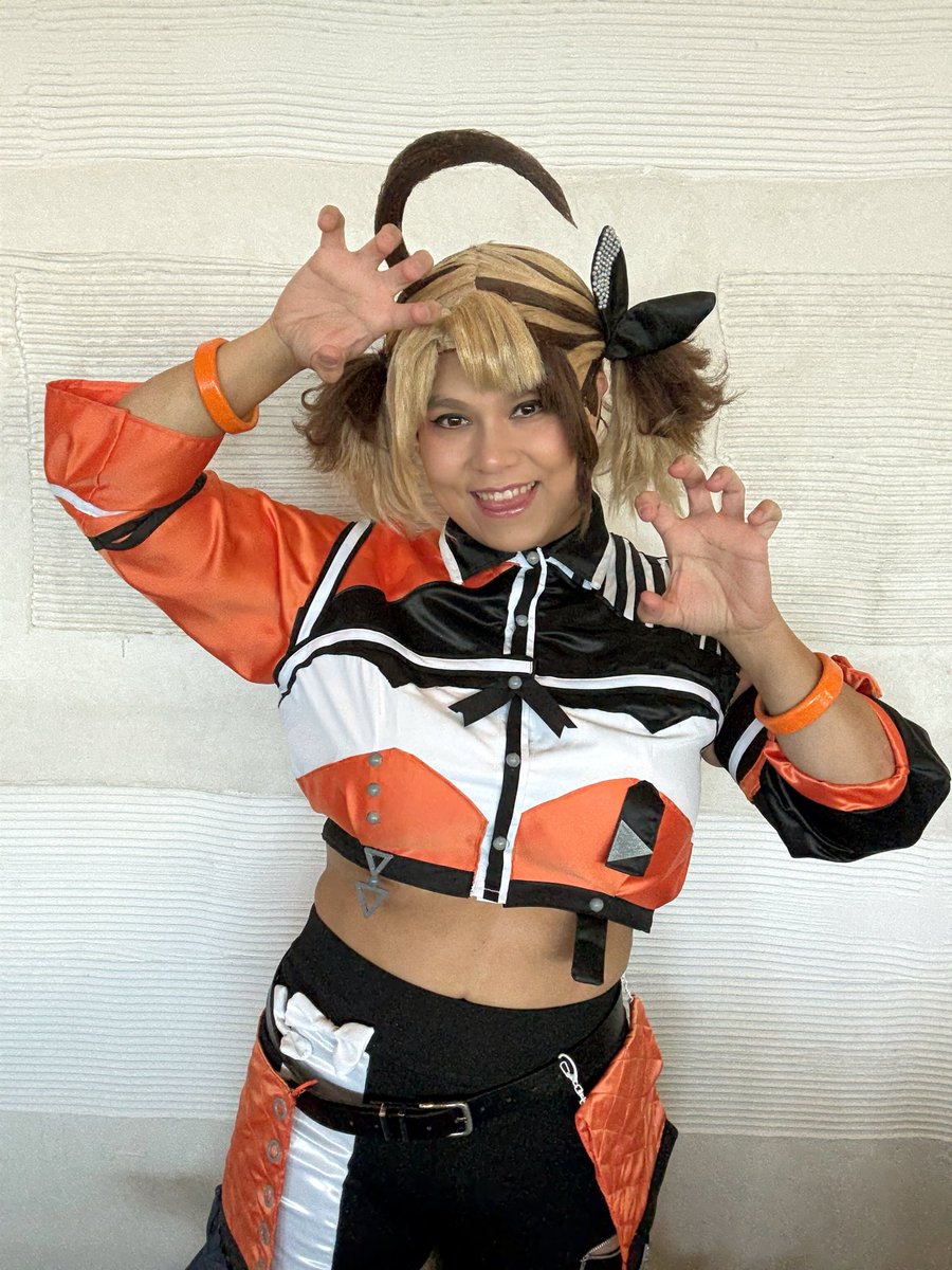 1_tiny_turtle's tweet photo. I DID IT!! I debuted my Gigi set at #ikkicon for @TexasIdolFest.
After All For One, I felt so inspired! Thank you to everyone who supported me! I also won best intermediate in the hall cosplay contest! My first cosplay award!
Gigi, I hope I could make you proud
#rkggk #kaigaiidol https://t.co/JA1U32wRzF