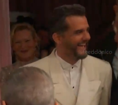 <a href="/tracklist/">Tracklist</a> Que sorriso de menino mais lindo, Waguinho!