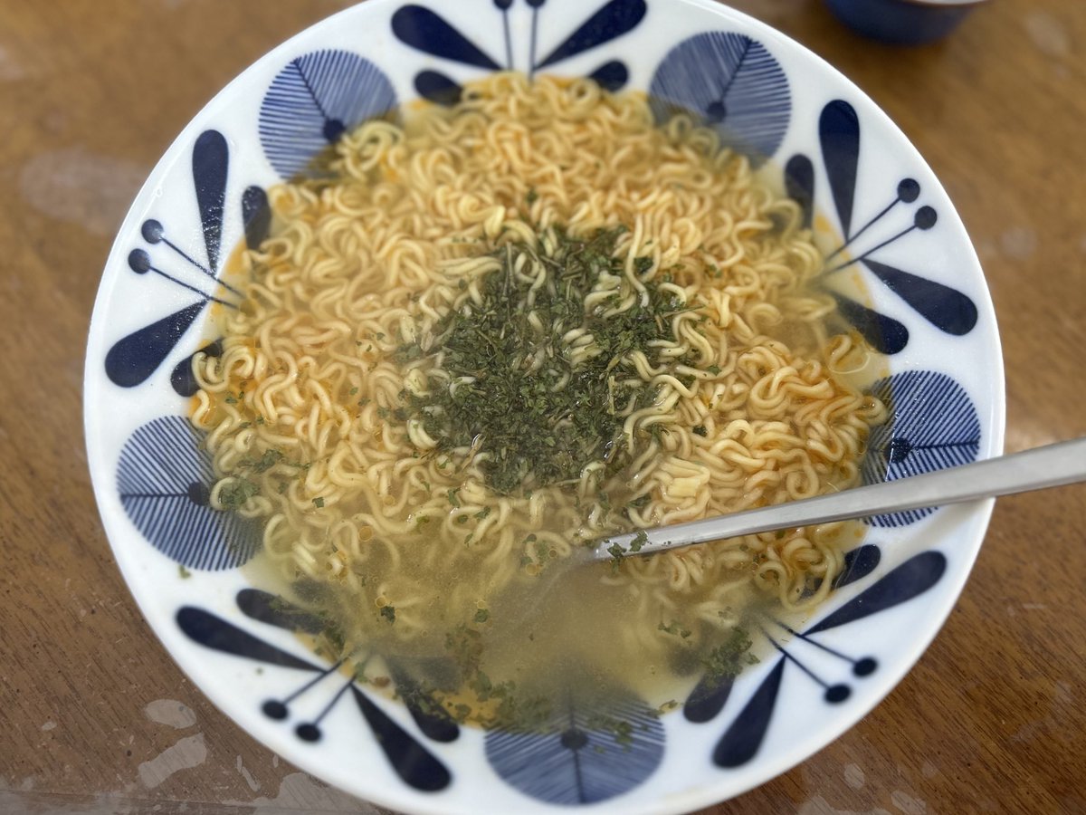 実家でパクチーラーメン食べます❤️🌿❤️🌿❤️🌿❤️🌿❤️