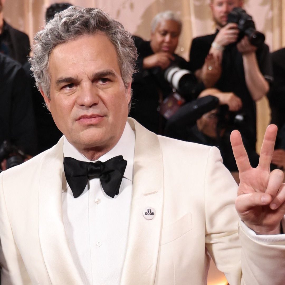 DisavowTrump20's tweet image. RETWEET if you stand with Mark Ruffalo and Wanda Sykes against ICE! #GoldenGlobes2026