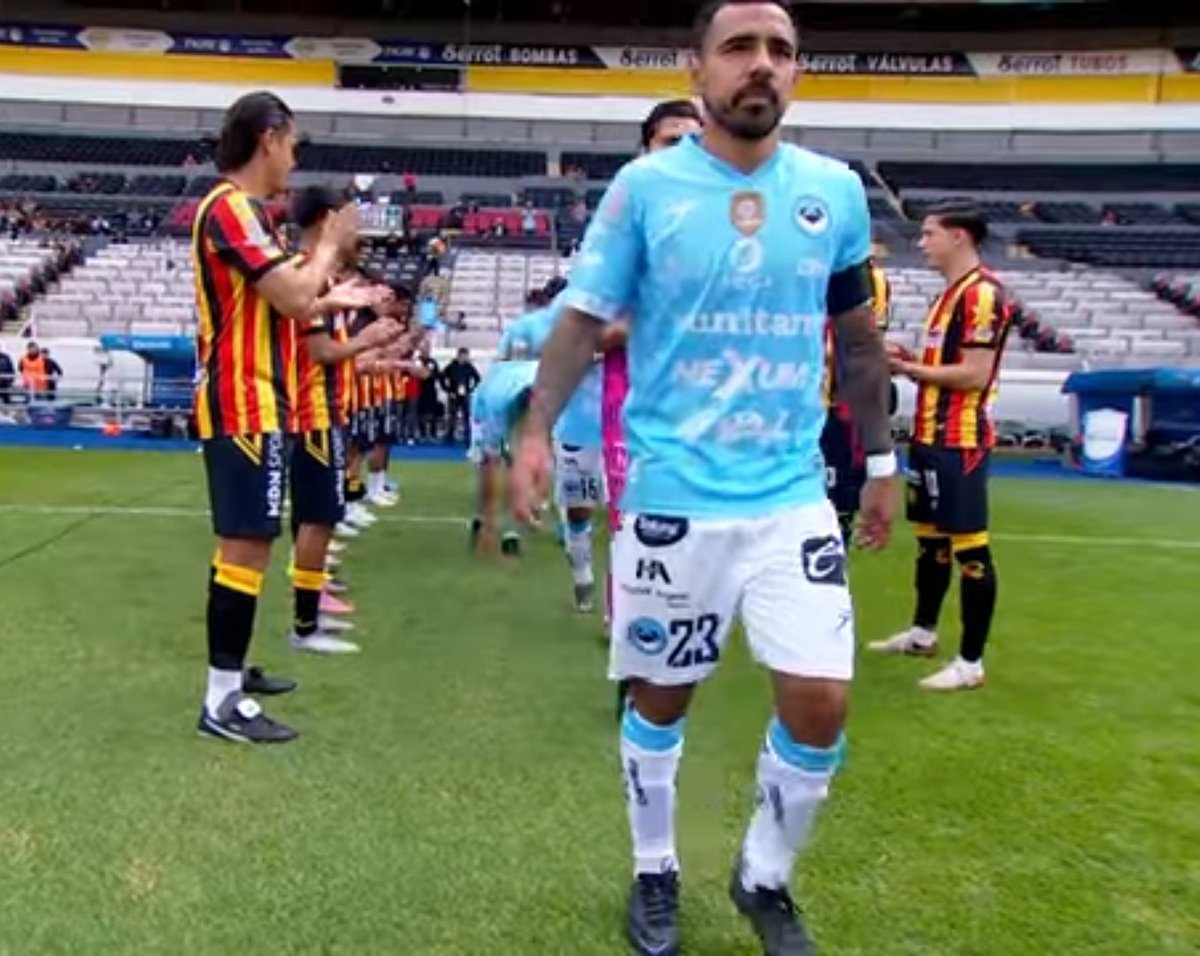 MR León Negro MX tweet media