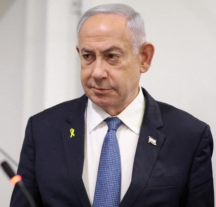 Jvnior's tweet image. 🚨 BREAKING:

Netanyahu’s lapdog just LEAKED all his plans.

Israel’s chief rat Tzachi Braverman was BANNED from traveling and arrested for EXPOSING Netanyahu as a liar. He just sat in court for 13 hours and EXPOSED everything you need to know.

Netanyahu's dirty secret?

He…