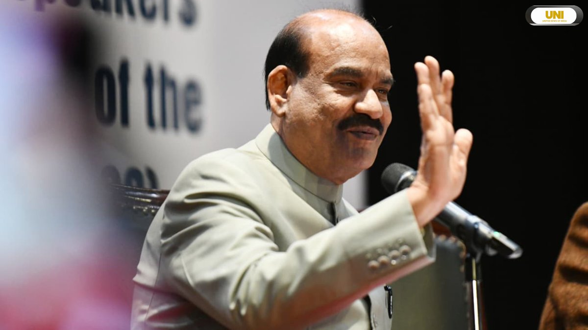 uniindianews's tweet image. In Photos | Lok Sabha Speaker Om Birla addressed a press conference in Delhi today.

📸: Prem Singh / UNI

@ombirlakota | @loksabhaspeaker |  #LokSabhaSpeaker | #OmBirla | #PressConference | #Delhi