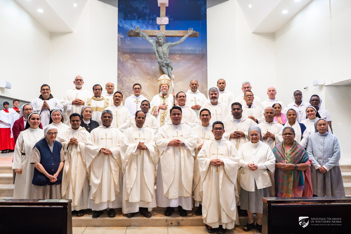 On Sunday, January 11, Bishop Paolo Martinelli installed Fr. Leny Escalada as the new parish priest of St. Mary’s Dubai, considered the largest parishes in the world. 🙏✨

Read more: bit.ly/4qTVHpX