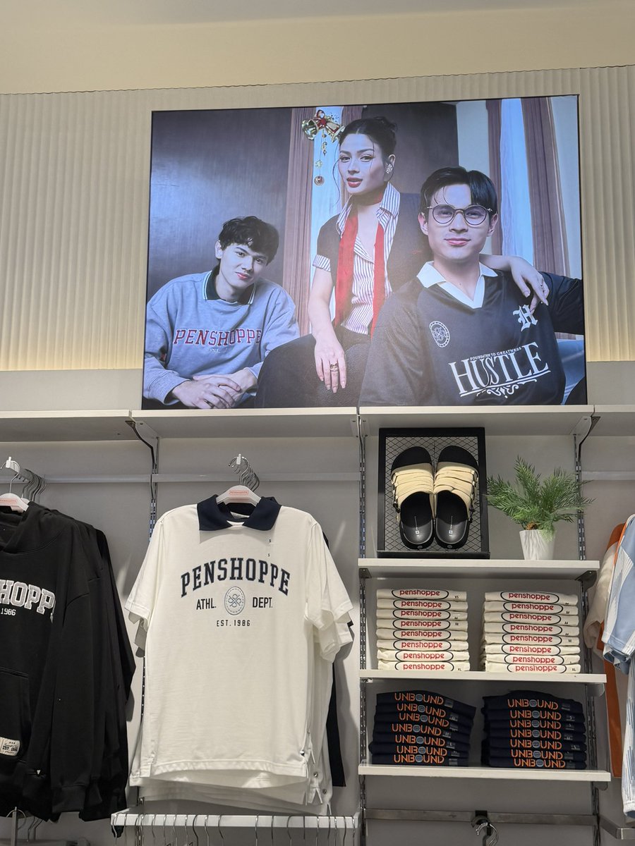 dear_azrael's tweet image. azralph in bacolod 💓