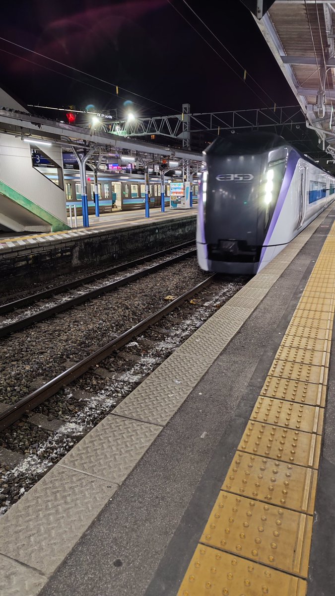 もでふ tweet media