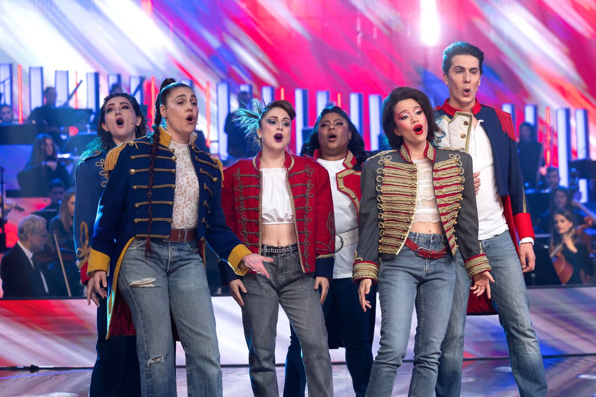 RTVE_Com's tweet photo. 🗣️🎶  ¿Ganas de la GRAN FINAL de 'ARIA, locos por la ópera'?

🎵  Disfruta de ella este lunes, 12 de enero, tras 'La Revuelta' en @La1_tve y @rtveplay. 

https://t.co/qlm6I75eOi

#AriaRTVE https://t.co/kAg1SIlJOO