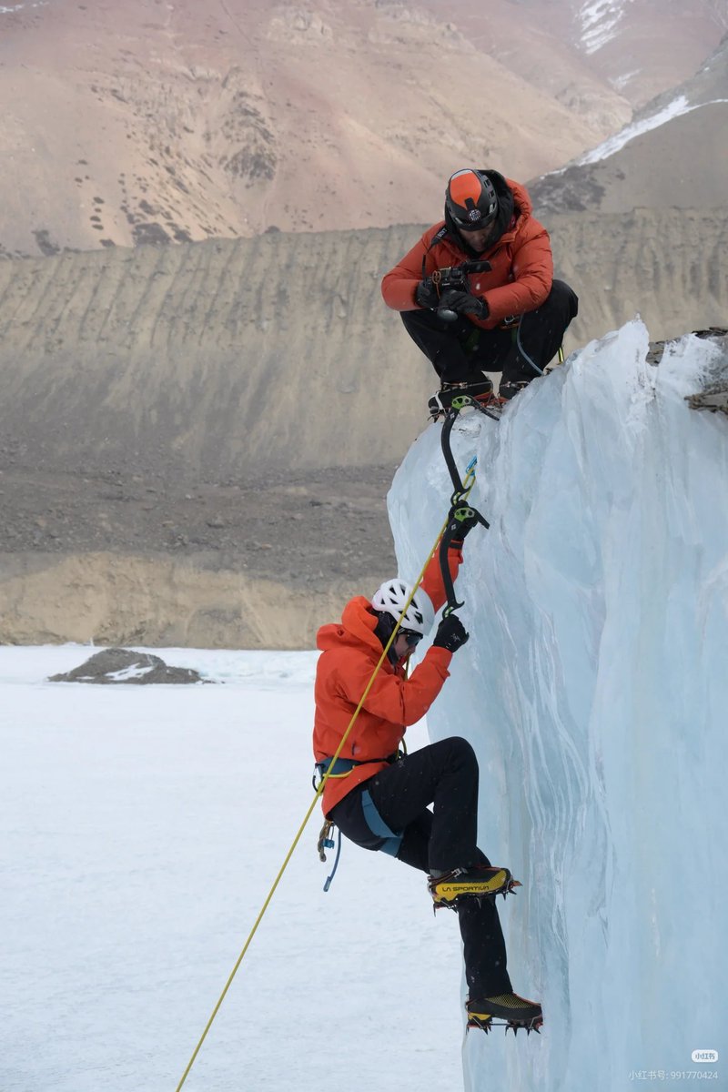minigirlz_'s tweet image. คุณ roker ช่างภาพที่ไปธารน้ำแข็งด้วยกันมาลงรูปใน xhs จ้า
#WangYibo #หวังอี้ป๋อ