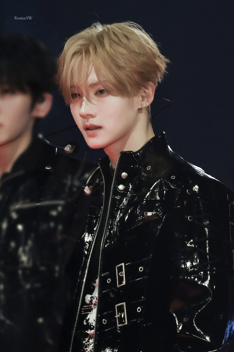 wonx2adore's tweet image. 2026년1월12일상원이데뷔
눈내리는겨울상원이와함께
#상원이의_데뷔_첫장면 
알디원이상원드디어데뷔해요
#SANGWON_FINALLY_DEBUTS
자동으로돌려주는스밍같이해요