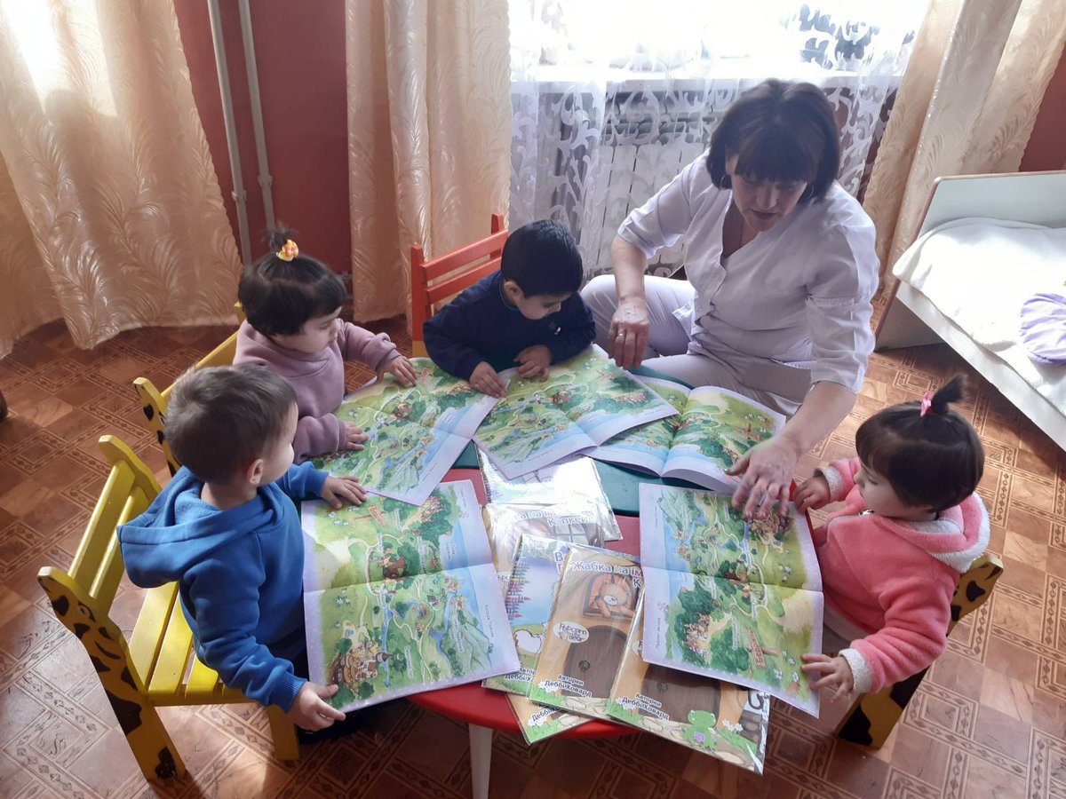 ravlyk_magazine's tweet image. Друзі, журнал для розвитку дітей у друкарні. Нам потрібно ще 29030! 
Будь ласка, по декілька гривень відправити на добру справу. Діти чекають на нові видань. Особливо сиротинці. Є і нові бібліотеки,які замовили додатково примірники. 
Підтримайте!