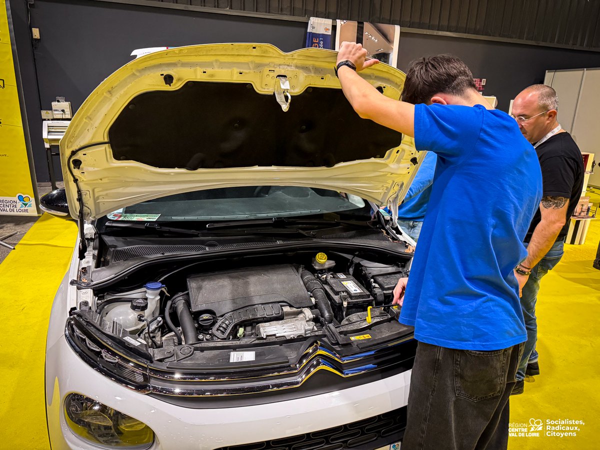 src_rcvl's tweet image. Le premier Forum de l’Orientation de l’année 2026 s’est déroulé ce week-end à Tours !

Ils sont au cœur de notre action avec la @RCValdeLoire pour informer, accompagner et soutenir l’égalité des chances. #RCVL #CentreValdeLoire