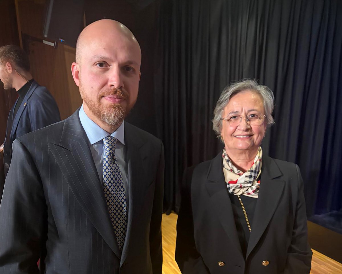 togemder's tweet image. Onursal Başkanımız Sayın Emine Erdoğan Hanımefendi, Dünya Etnospor Konfederasyonu Başkanı N. Bilal Erdoğan ve Yönetim Kurulu Başkanımız Av. M. Belma Sekmen Palet Müzik Okulu’nu ziyaret etti. 

Asırların birikimi ve geleneği olan Türk müziğini gelecek nesillere aktaran Palet Müzik…