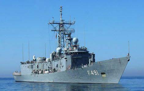 Sparrow14922859's tweet photo. Canım gemim TCG GİRESUN'a şanlı 🇹🇷Türk Bayrağımızın🇹🇷 çekilişinin 28.yıldönümü kutlu olsun.
Dün gibi aklımdadır.
Denizleri sakin,
pruvası neta,
silahları isabet olsun 🇹🇷
#TCGGiresun #F491 #Daimmuzaffer https://t.co/nDsGNn56oX