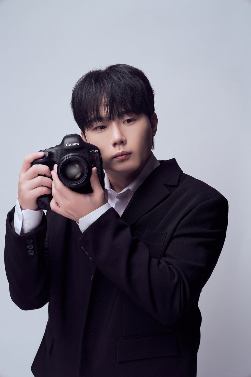 TophyunWorld's tweet photo. Concept Photo 2

2026. 01. 16 (Fri) 6PM
Double Single
<어른이 되어버린 소년은>

#탑현 #어른이되어버린소년은 https://t.co/obwQfcIR6L