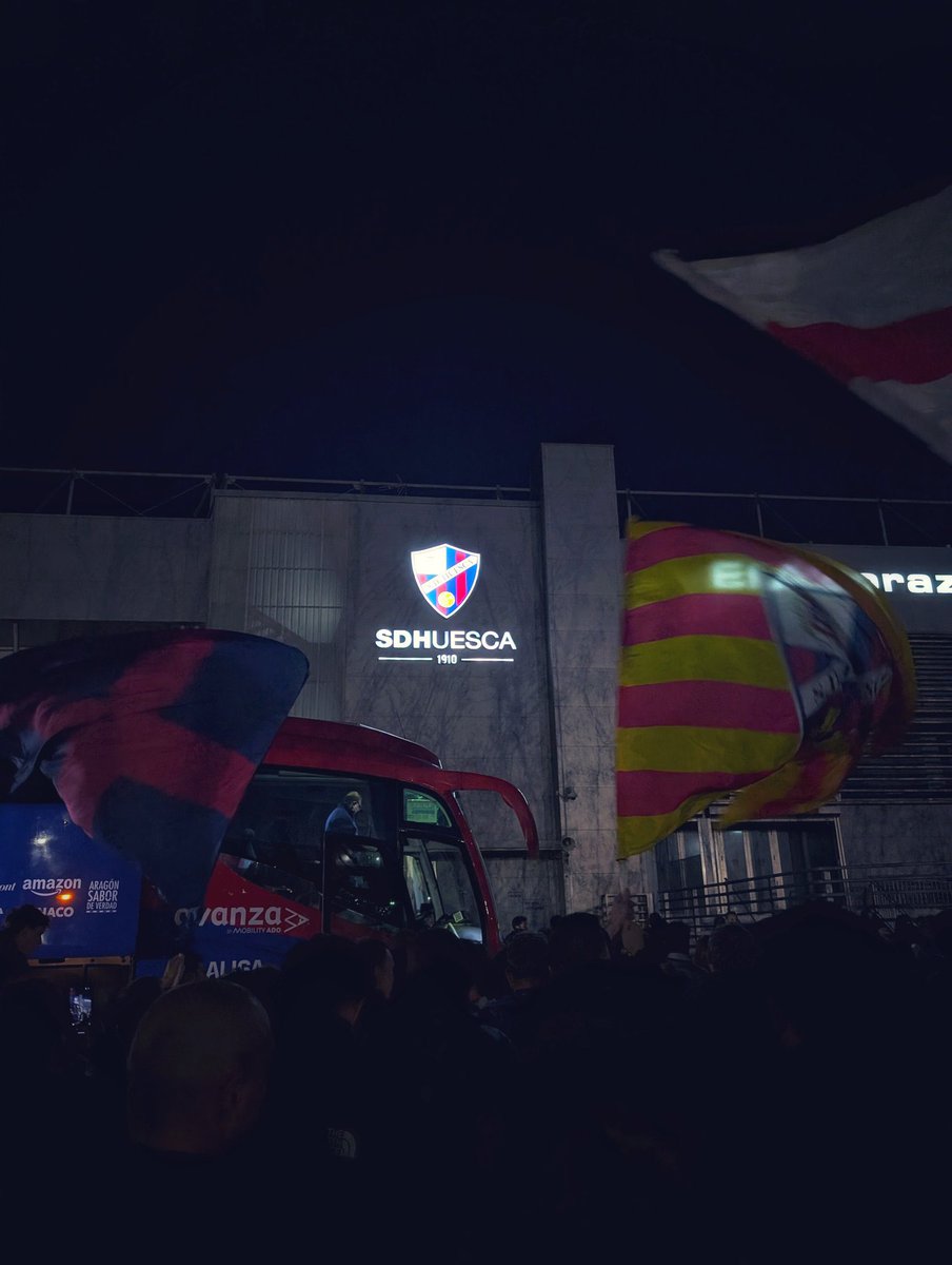 Adrián Mora tweet media