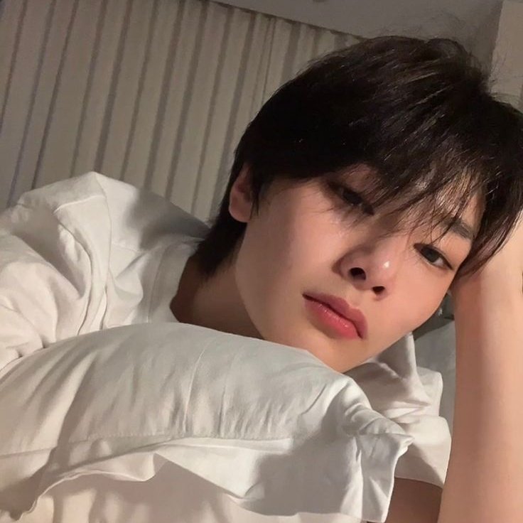 finallerimden birine giderken bana icon seciyoz su anki kalsin da diyebilirsiniz  da yardim edin