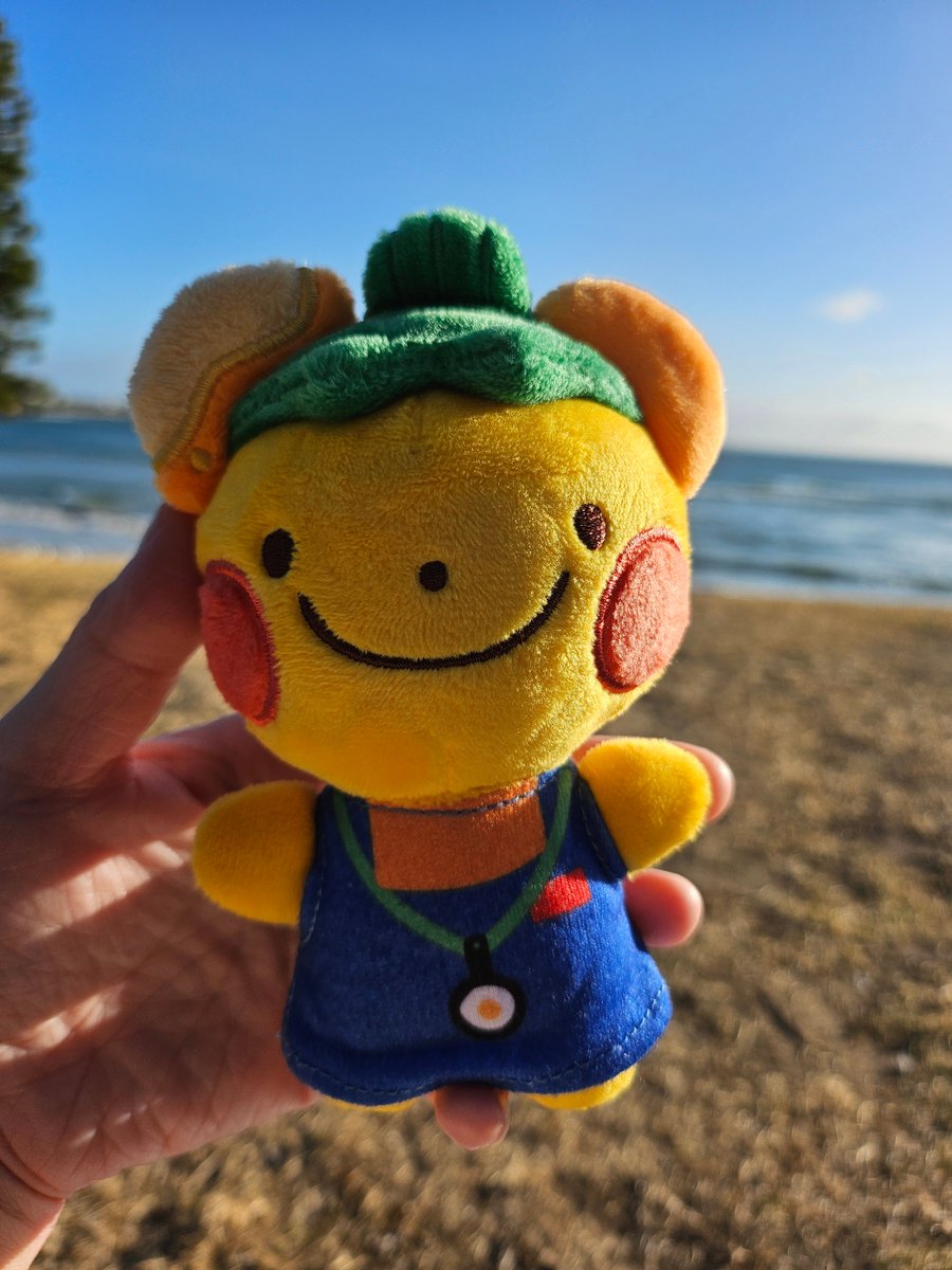 Meet Bibi! My mascot for my brand and she is now a plush keychain :D I will be considering to open up a Google Forms or Kickstarter for interest and early supporter rewards for this project!

made with 
<a href="/Happyi_yi/">Iecy 👻Custom Plushie</a>