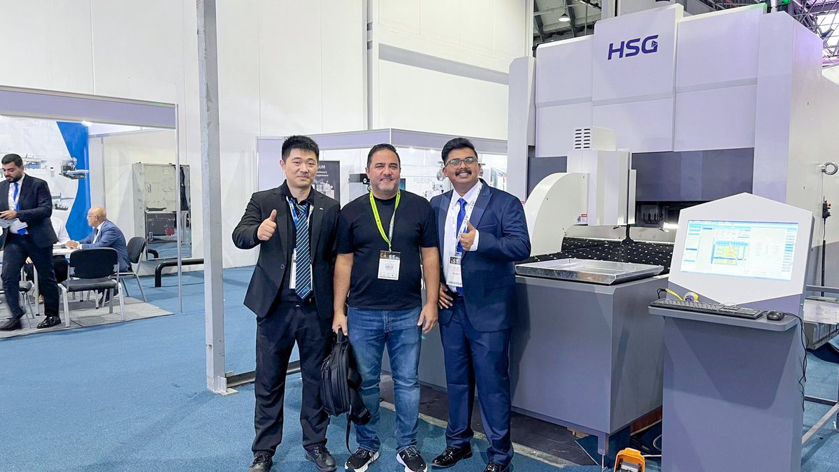 hsglaserchina's tweet image. 📸 From STEELFAB 2026 in Sharjah!
HSG Laser and partner EMT showcased real machines — from high-power sheet cutting to intelligent bending. Live demos and integrated solutions built for efficiency and stability. 🚀
#HSGLaser #STEELFAB2026 #LaserCutting #SmartManufacturing