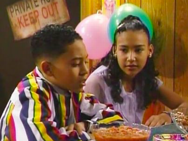 Disney_Wiki's tweet photo. Happy Birthday, to the late Naya Rivera
For Disney, she guest starred as Charlene in the #EvenStevens episode "Short Story", and as Gwendolyn in the ABC sitcom #FamilyMatters. She also portrayed Kelly and Tanya in #SmartGuy. https://t.co/3eraj7HE5R