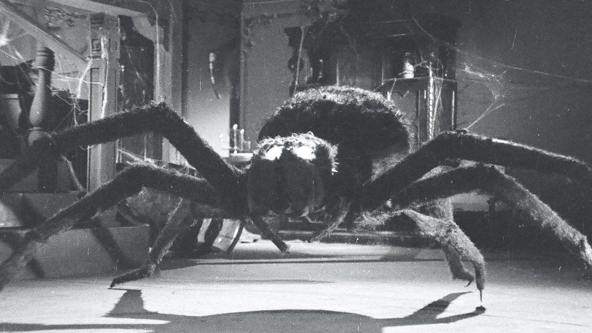 ウルトラQのエピソードで一番怖く感じた、9話の「クモ男爵」↓ 幼少期