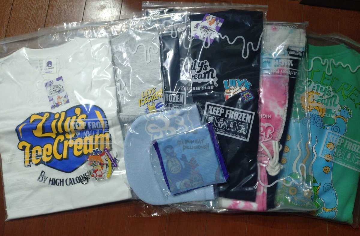 b_mabo's tweet photo. 帰ってきたらリリーズアイスクリームの福袋が届いてました！
最高に可愛いしとってもお得でした(^^♪　
＃リリーズアイスクリーム　＃33,000円福袋 https://t.co/l4rHzFPSs9